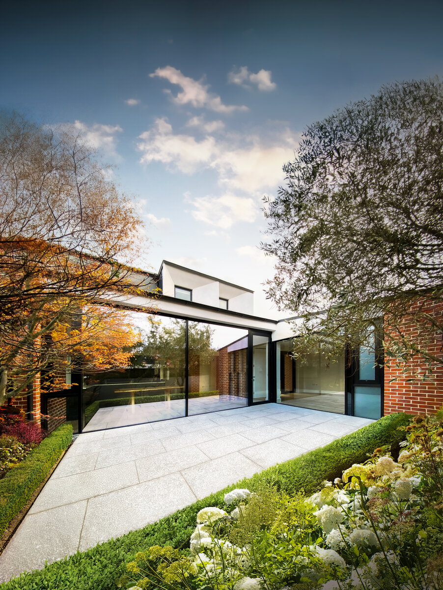 Extension of a Tudor house in Ranelagh around two courtyards